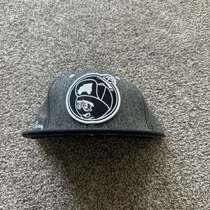 Trukfit Lil Wayne Grey and Black SnapBack cap. Great condition